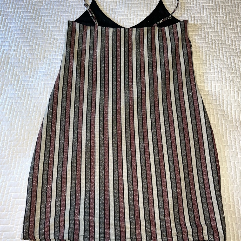 a party dress, no tag, size M